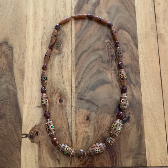 Vintage Big Wood Egg Bead Necklace - Picture 2 of 4